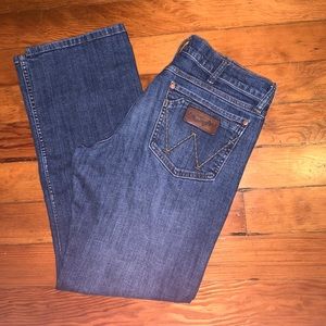 Men’s Wrangler Retro 33x32 “Relaxed Boot”